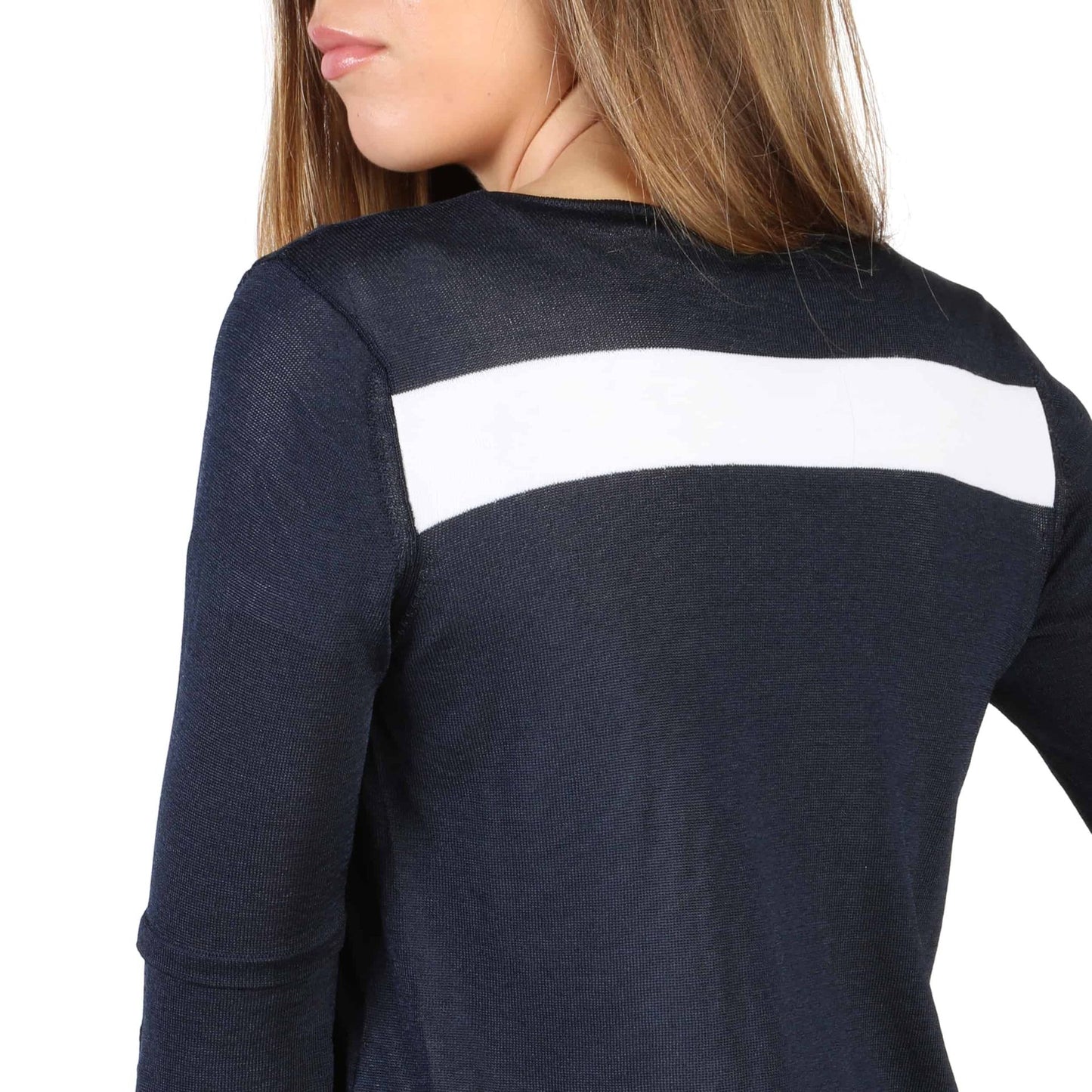 Armani Jeans Sviitrid